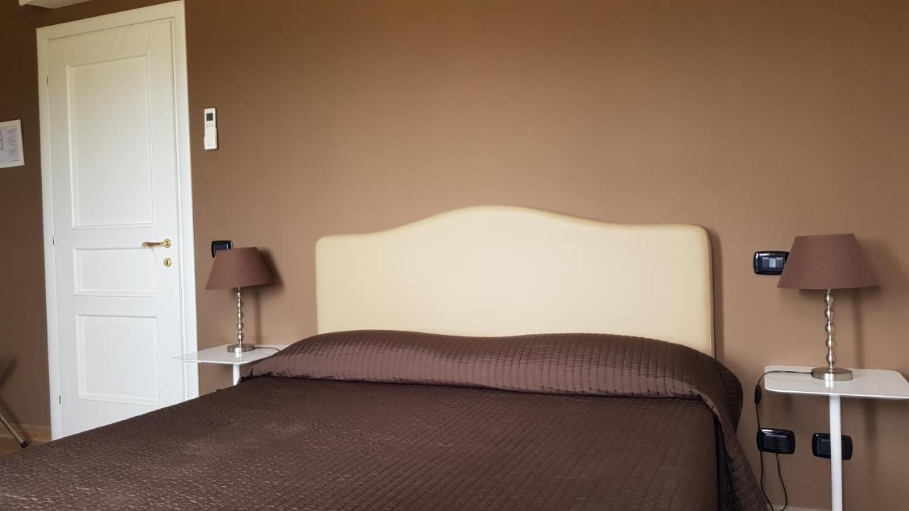 Il Casale Degli Ulivi - Agriturismo - Tenimenti Leone Lanuvio Kültér fotó