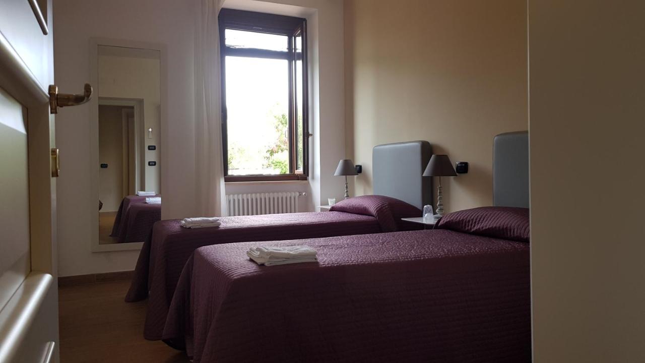 Il Casale Degli Ulivi - Agriturismo - Tenimenti Leone Lanuvio Kültér fotó