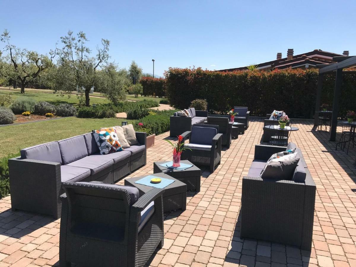Il Casale Degli Ulivi - Agriturismo - Tenimenti Leone Lanuvio Kültér fotó